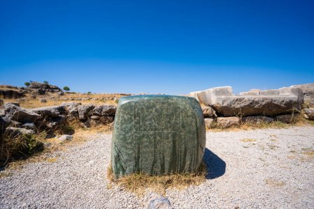 Photo for Greenstone cube in Hattusa. Hattusa Green Stone monument believed to have religious origins. - Royalty Free Image