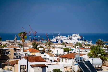 Téléchargez les photos : Port de Famagouste dans la vieille ville de Famagouste. Famagusta (Gazimagusa), Chypre du Nord - 8 novembre 2023. - en image libre de droit