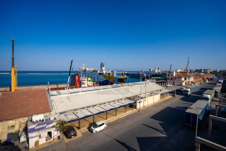 Téléchargez les photos : Port de Famagouste. Famagusta (Gazimagusa), Chypre du Nord - 8 novembre 2023. - en image libre de droit
