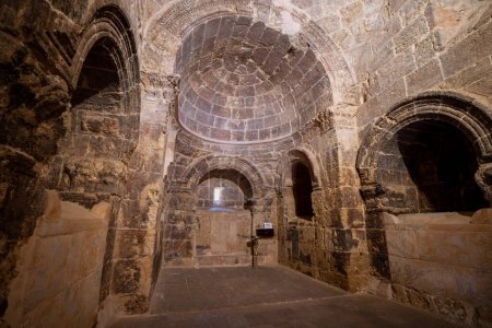 Téléchargez les photos : Le monastère de Mor Hananyo (Deyrulzafaran) est un important monastère syro-orthodoxe de Mardin, en Turquie.. - en image libre de droit