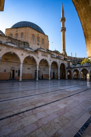Mevlidi Halil Moschee ist eine der wichtigsten heiligen Stätten von Sanliurfa.