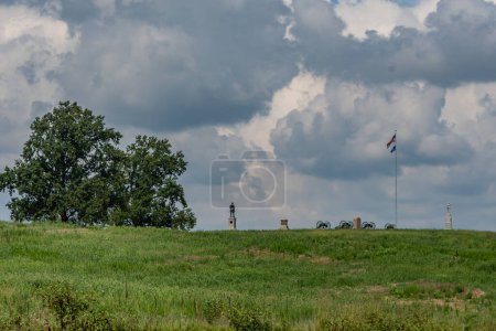 Téléchargez les photos : Nuages de tempête sur Barlows Knoll, Gettysburg National Military Park, Pennsylvanie États-Unis, Gettysburg, Pennsylvanie - en image libre de droit