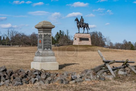 Téléchargez les photos : Monument au Général Meade et au v88th Pennsylvania Regiment sur Hancock Avenue, Gettysburg Pennsylvanie USA - en image libre de droit