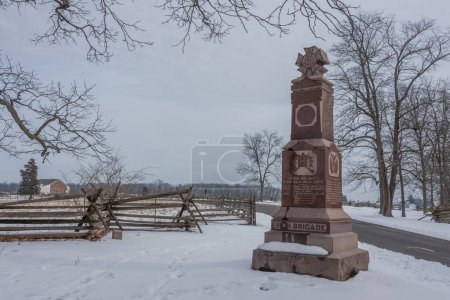 Stone Meridith Avenue en un día de invierno nevado, Gettysburg Pennsylvania, EE.UU.