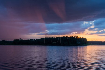 Gewitter bei Sonnenuntergang am Marburger See, Codorus State Park PA USA