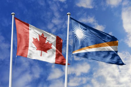 3D-Illustration. Die Flagge Kanadas und der Marshallinseln weht im Himmel. Hoch detaillierte Fahnenschwenken. 3D-Renderer. Winken im Himmel. Fahnen flatterten in den bewölkten Himmel.