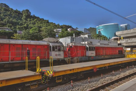Foto de 21 de diciembre de 2022 el tren de mantenimiento ferroviario en shatin sdtation - Imagen libre de derechos
