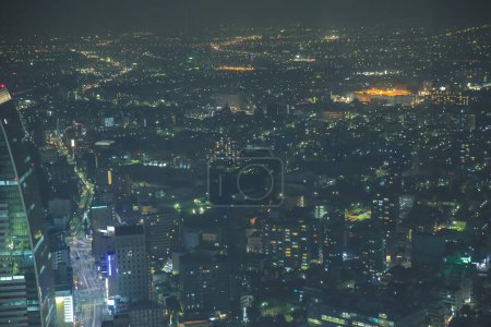 Téléchargez les photos : La ville de Nagoya, Japon paysage urbain dans la nuit 2 Nov 2013 - en image libre de droit