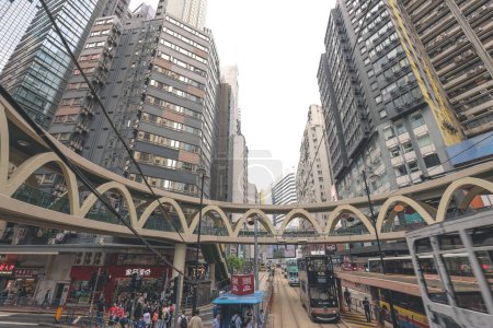 Foto de Paisaje urbano, Pasarela circular en HK abril 26 2023 - Imagen libre de derechos