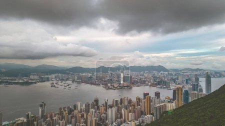 Foto de El paisaje urbano de Hong Kong y Kowloon, 26 de junio de 2023 - Imagen libre de derechos