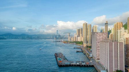 Téléchargez les photos : L'emplacement China Merchants Wharf pier, HK 4 juillet 2023 - en image libre de droit