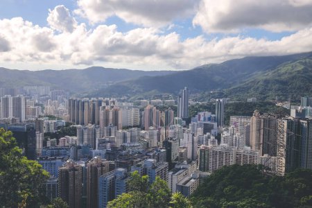 Téléchargez les photos : Zones résidentielles et industrielles à Hong Kong 8 juillet 2023 - en image libre de droit