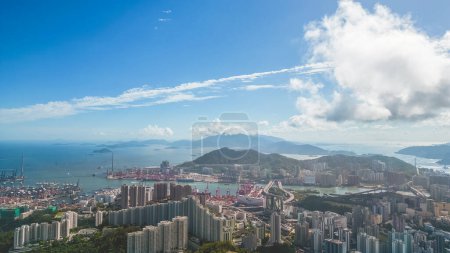 Téléchargez les photos : Le district de Tsuen Wan est un quartier animé et animé 8 juillet 2021 - en image libre de droit