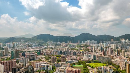 Téléchargez les photos : Un quartier résidentiel prestigieux et haut de gamme à Hong Kong - en image libre de droit