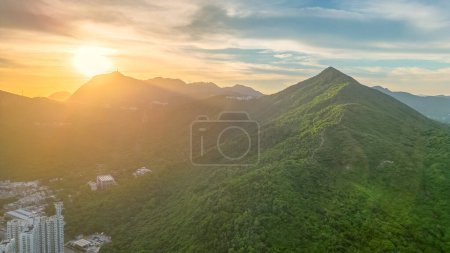Foto de Un pico de Razor Hill en Hong Kong, el 20 de julio de 2023 - Imagen libre de derechos