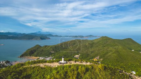 Téléchargez les photos : Belle chaîne de montagnes à Hong Kong, High Junk Peak 20 juillet 2023 - en image libre de droit