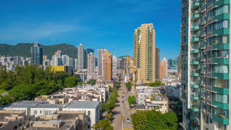 Foto de La zona residencial de lujo en el distrito de la ciudad de Kowloon, Hong Kong, 22 de julio 2023 - Imagen libre de derechos