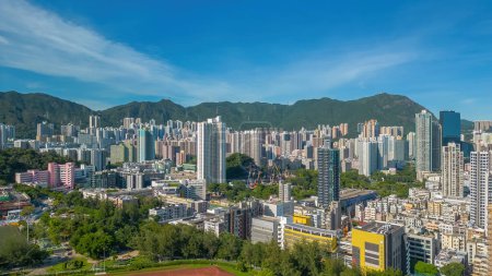 Téléchargez les photos : Kowloon City District, un quartier diversifié et dynamique à Hong Kong, 22 juillet 2023 - en image libre de droit