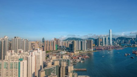 Téléchargez les photos : Nam Cheong est un district, partie sud-ouest de Kowloon, 3 août 2023 - en image libre de droit