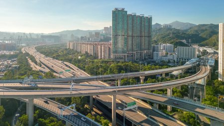 Téléchargez les photos : L'autoroute commence à West Kowloon et s'étend vers le nord 3 août 2023 - en image libre de droit