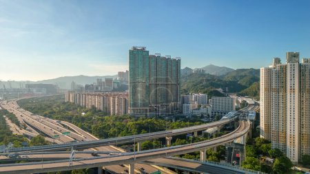 Foto de La autopista comienza en West Kowloon y se extiende hacia el norte 3 ago 2023 - Imagen libre de derechos