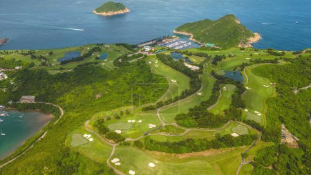 Téléchargez les photos : Le Club de Golf Clear Water Bay, départ en sérénité 23 août 2023 - en image libre de droit