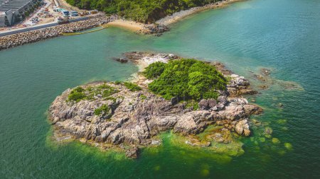 Téléchargez les photos : The Tit Cham Chau, Exploring Hong Kongs Remote Island - en image libre de droit