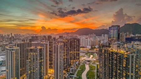 Foto de Kai Tak, la transformación de Hong Kongs Skyline y el estilo de vida Sept 3 2023 - Imagen libre de derechos