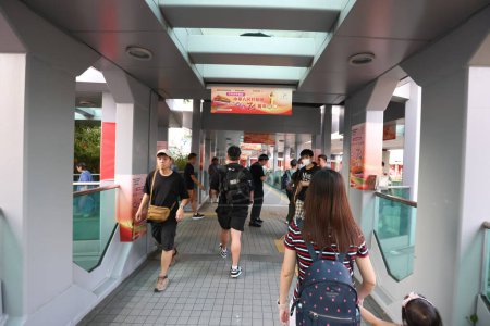Téléchargez les photos : The Tsuen Wan Footbridge Network, hong kong 23 sept 2023 - en image libre de droit