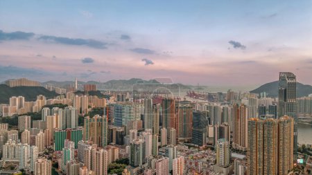 Téléchargez les photos : Hub urbain prospère au cœur de Tsuen Wan, HK 23 sept. 2021 - en image libre de droit