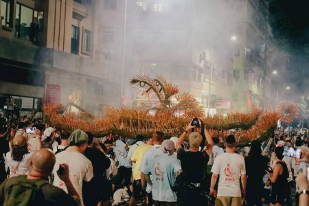 Téléchargez les photos : 28 sept. 2023 Le Tai Hang Fire Dragon danse au hong kong - en image libre de droit