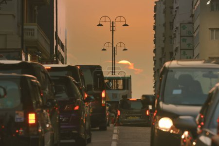 Téléchargez les photos : Austin road avec coucher de soleil à l'automne, hk 30 sept 2023 - en image libre de droit