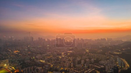 Téléchargez les photos : Photo du 26 octobre 2021 Ouest de Kowloon au crépuscule, Hong Kong - en image libre de droit
