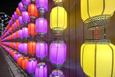 Téléchargez les photos : 4 oct. 2023 - Hong Kong : le festival des lanternes à Tung Chung Promenade - en image libre de droit