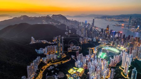 Foto de El paisaje de Happy Valley en Hong Kong Nov 4 2023 - Imagen libre de derechos