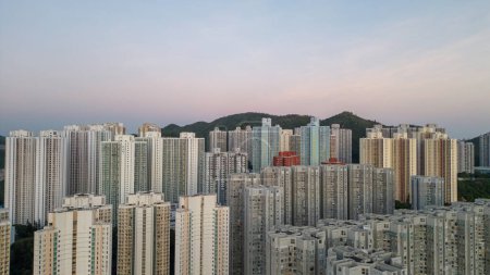Téléchargez les photos : 18 nov. 2023 - Hong Kong : Yau Tong, un quartier situé dans la partie sud-est de Kowloon - en image libre de droit