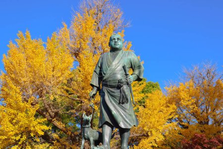 Téléchargez les photos : Tokyo Japon statue en bronze de l'homme d'État japonais Saigo Takamori Nov 30 2023 - en image libre de droit