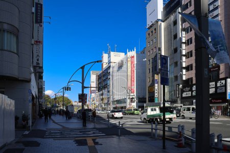 Téléchargez les photos : Tokyo Japon, le paysage urbain d'Ueno hirokoji eki 30 Nov 2023 - en image libre de droit