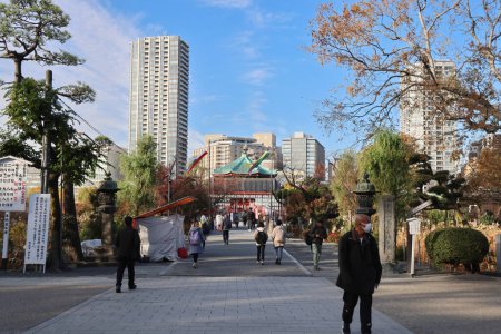 Téléchargez les photos : Le temple benten do dans le parc ueno 30 Nov 2023 - en image libre de droit
