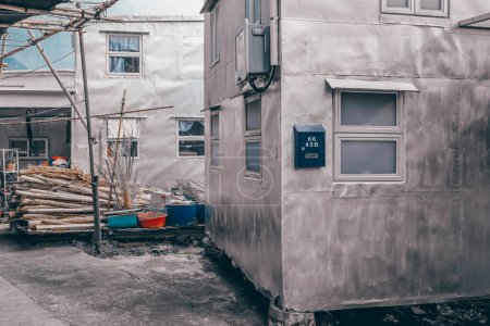 Téléchargez les photos : 30 déc 2023 a Maisons basculantes dans le village de pêcheurs de Tai O - en image libre de droit