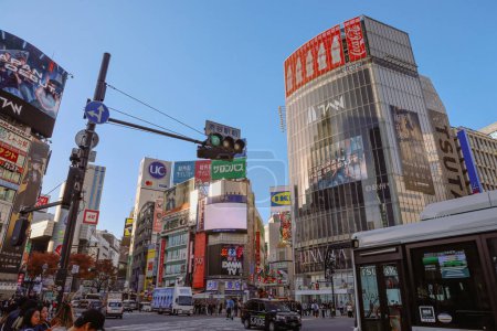 Téléchargez les photos : Nov 29 2023 Shibuya traversée pleine de monde. Tokyo, Japon - en image libre de droit