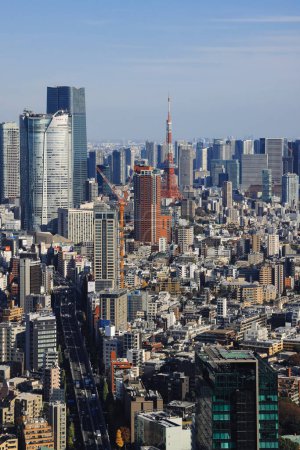Téléchargez les photos : La vue sur la ville de Tokyo avec tour de Tokyo, 29 nov. 2023 - en image libre de droit