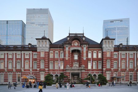 Foto de Nov 29 2023 Tokyo Station al atardecer, y la parte central de Tokio - Imagen libre de derechos