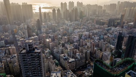 Foto de Jan 7 2024 skyline urbano panorámico con rascacielos, hong kong - Imagen libre de derechos
