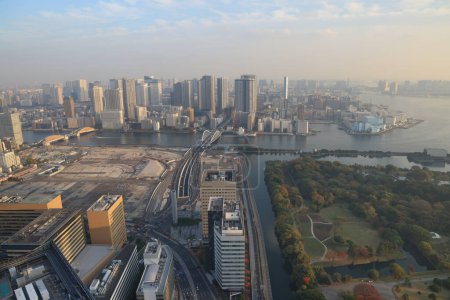 Téléchargez les photos : Paysage urbain de Tokyo, vue sur Shiodome Nov 27 2023 - en image libre de droit