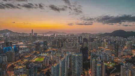 Téléchargez les photos : 14 janv. 2024 Bâtiment résidentiel à Kowloon Hong Kong - en image libre de droit