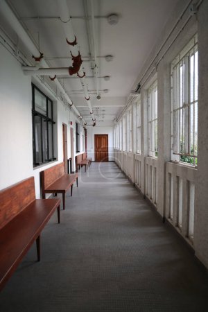 Téléchargez les photos : 20 janv. 2024 le long couloir de l'Ancienne Magistrature Fanling - en image libre de droit