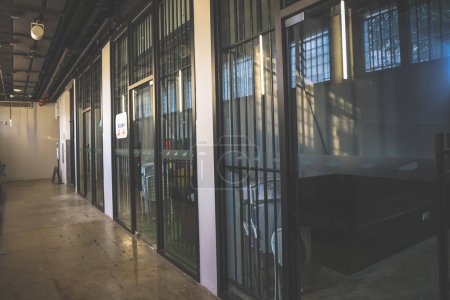 Foto de Ene 20 2024 Antiguas celdas de prisión en la ex magistratura de Fanling - Imagen libre de derechos