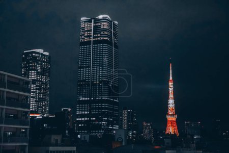 Foto de Vista angular del horizonte de Tokio al atardecer, Japón Nov 25 2023 - Imagen libre de derechos