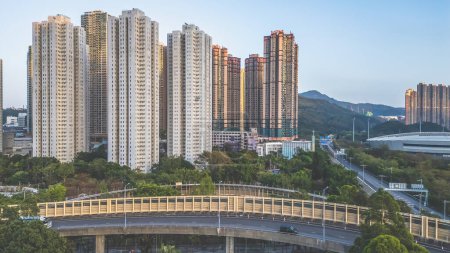 Téléchargez les photos : 14 fév 2024 le coucher du soleil du vibrant paysage urbain de TKO hk - en image libre de droit